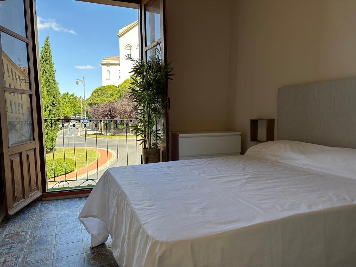 Apartamento Puente De Piedra Logroño Eksteriør bilde
